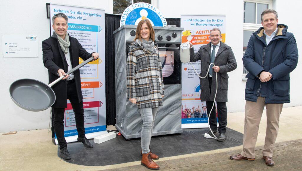 Giant stove raises awareness of kitchen dangers